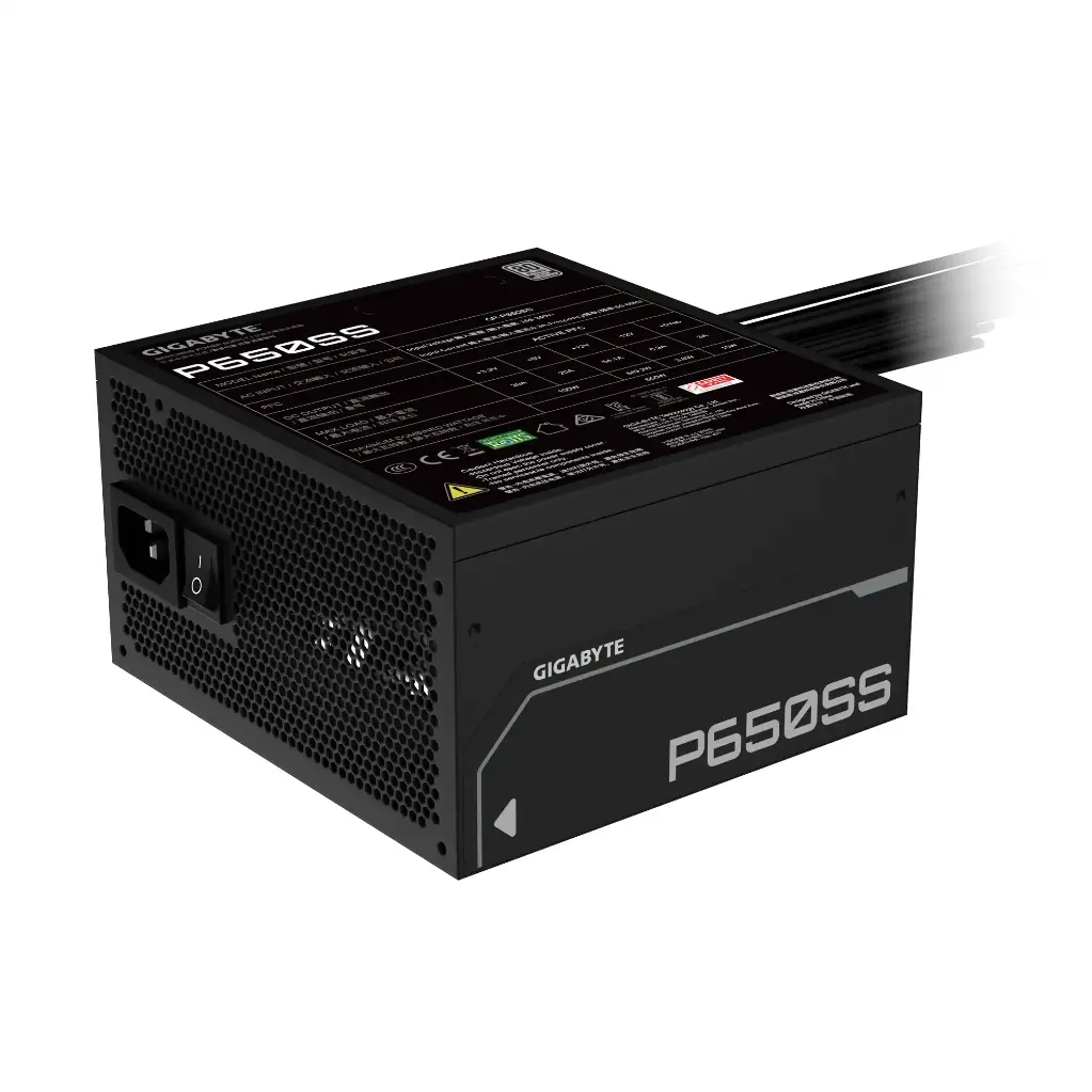 Fuente pc Gigabyte 650W 80 Plus silver negra-3.webp